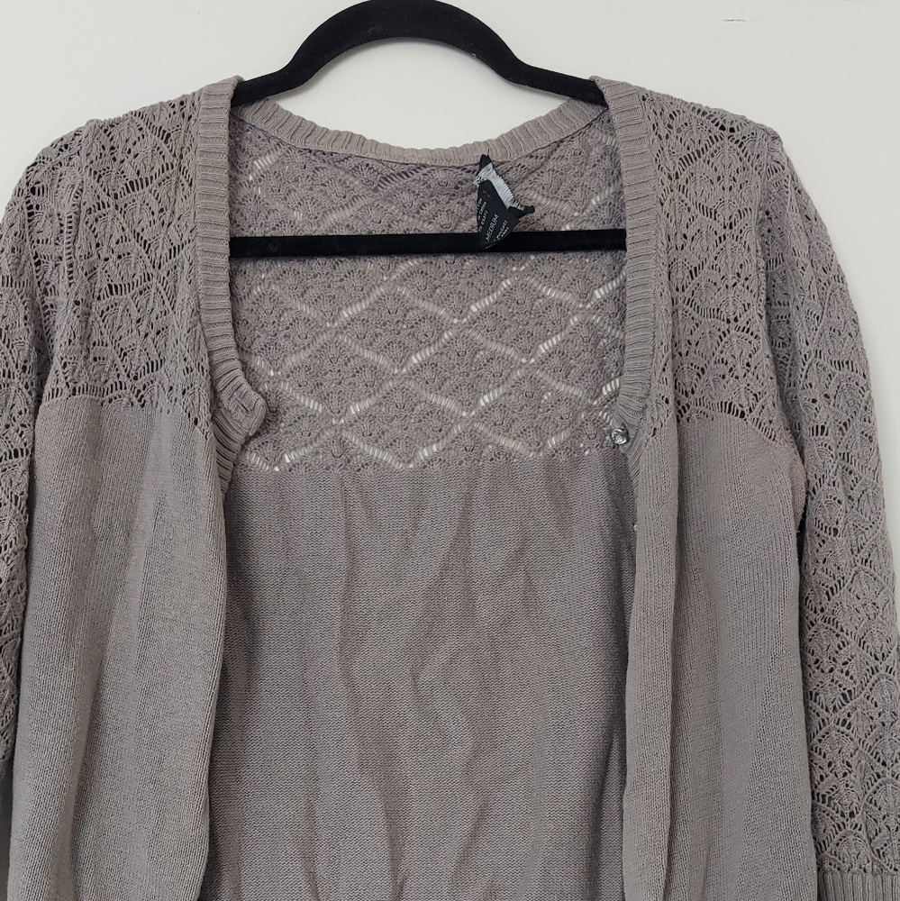 Grey lace Stick caridgan